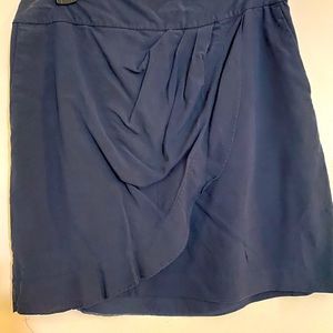 The LOFT skirt-dressy material worn 2x